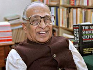 ಶ್ರೀರಂಗಪಟ್ಟಣ ದಸರಾದಲ್ಲಿ ಜಿವಿಗೆ ಅವಮಾನ ಶ್ರೀರಂಗಪಟ್ಟಣ ದಸರಾದಲ್ಲಿ ಜಿವಿಗೆ ಅವಮಾನ