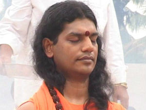 ಸ್ವಾಮಿ ನಿತ್ಯಾನಂದನನ್ನು ಗಡಿಪಾರು ಮಾಡಬೇಕೆ? ಸ್ವಾಮಿ ನಿತ್ಯಾನಂದನನ್ನು ಗಡಿಪಾರು ಮಾಡಬೇಕೆ?