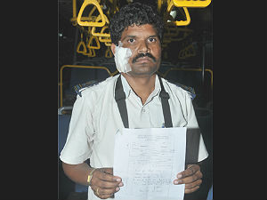 ಬಿಎಂಟಿಸಿ ಕಂಡಕ್ಟರಿಗೆ ಥಳಿಸಿ ಜೈಲು ಸೇರಿದ ಮಹಿಳಾ ಟೆಕ್ಕಿ ಬಿಎಂಟಿಸಿ ಕಂಡಕ್ಟರಿಗೆ ಥಳಿಸಿ ಜೈಲು ಸೇರಿದ ಮಹಿಳಾ ಟೆಕ್ಕಿ