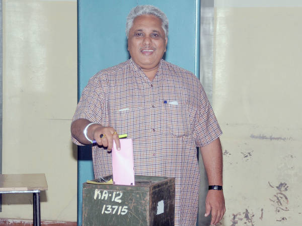 ಗೋ.ಮಧುಸೂದನ್ ಮತದಾನ