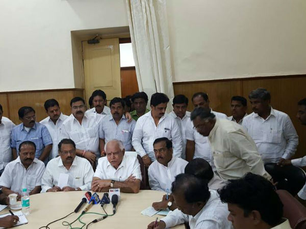 ಅಧಿಕಾರಿಗಳು ಸಹಕಾರ ನೀಡುತ್ತಿದ್ದಾರೆ