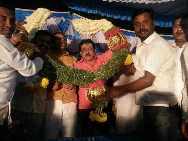 ಟ್ವಿಟ್ಟರ್ನಲ್ಲಿರುವವ ರಾಜಕಾರಣಿಗಳು
