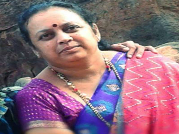 ಪ್ರೌಢಶಾಲಾ ಶಿಕ್ಷಕಿ ಆಶಾ