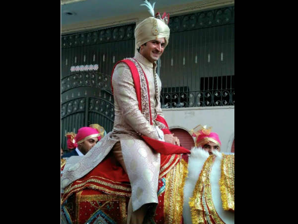 ಕುದುರೆ ಏರಿ ಬಂದ ಮಧುಮಗ ಮೋಹಿತ್