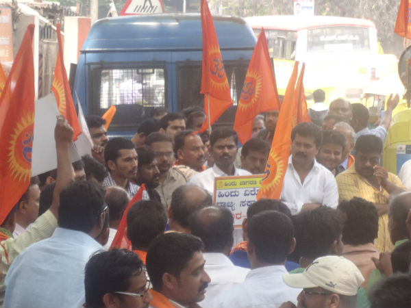 ಪ್ರಕರಣ ಹಿಂದಕ್ಕೆ ಯಾಕೆ?