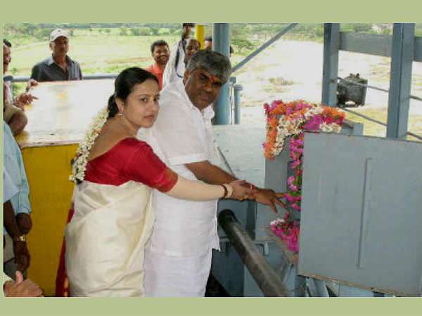 ರೇವಣ್ಣ ಕುಟುಂಬ ಆರಕ್ಕೇರಲಿಲ್ಲ, ಮೂರಕ್ಕಿಳಿಯಲಿಲ್ಲ