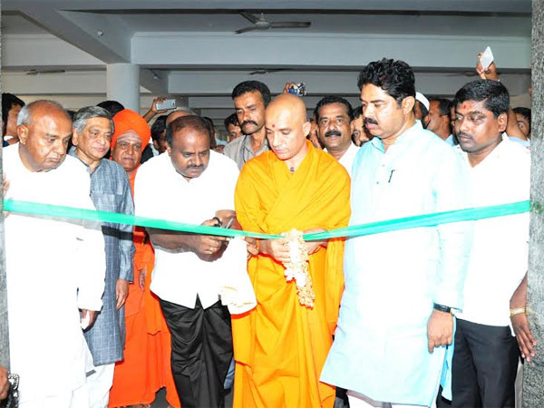 ದೇವೇಗೌಡ ಸಮುದಾಯ ಭವನ