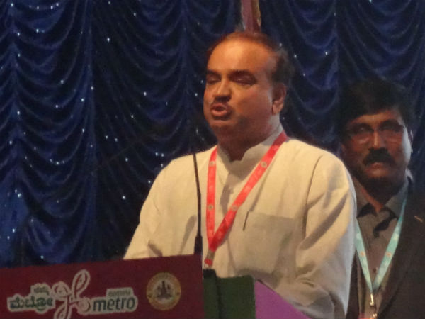 ನಾನೊಬ್ಬ ಪ್ರಯಾಣಿಕ