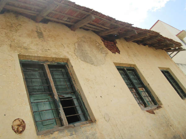 ಮಳೆ ಬಂದರೆ ನೀರು ತುಂಬುತ್ತದೆ