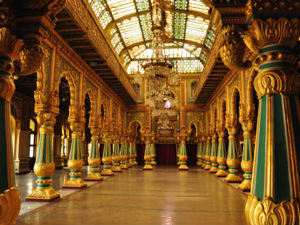 ದರ್ಬಾರ್ ಹಾಲ್ನಲ್ಲಿ ಆರತಕ್ಷತೆ