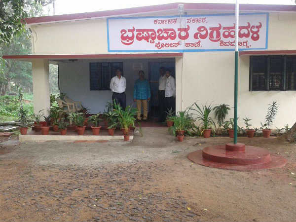 ಪಾರದರ್ಶಕ ಆಡಳಿತದ ವಿವಾದ