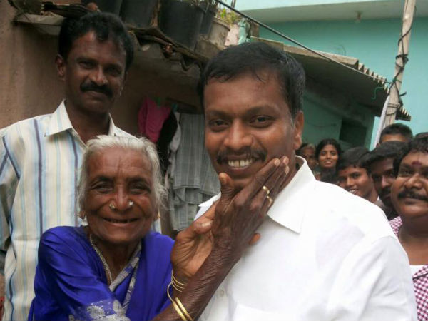 ಲಕ್ಕಸಂದ್ರದಲ್ಲಿ ಅಭಿಮಾನಿಗಳ ಆಕ್ರೋಶ