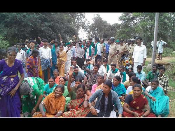 ಪೊಲೀಸರ ಬೆಂಗಾವಲಿನಲ್ಲಿ ಘಟಕ ಸೇರಿದ ಹೂವುಗಳು