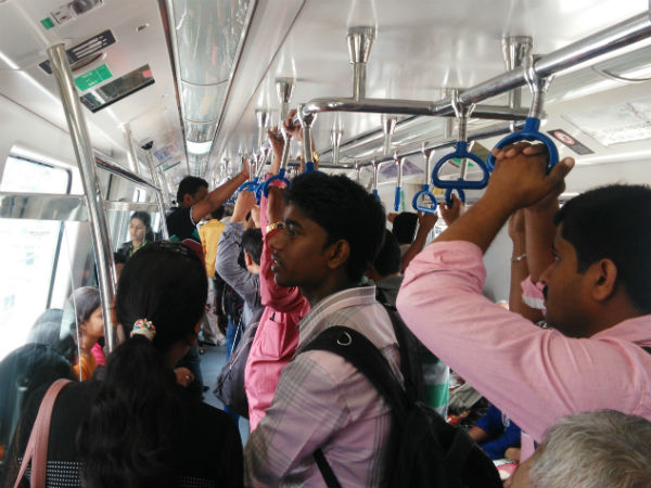 ಮುಂಜಾನೆ ಜನಜಂಗುಳಿ