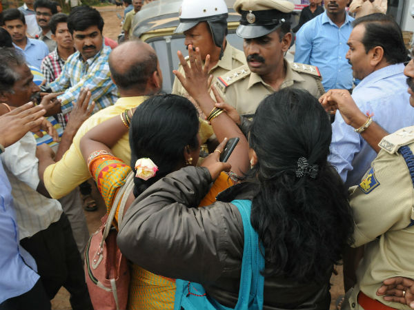 ವಾಗ್ಯುದ್ಧ