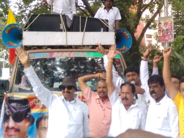 ಪ್ರತಿಭಟನೆ ನಡೆಸುವವರು