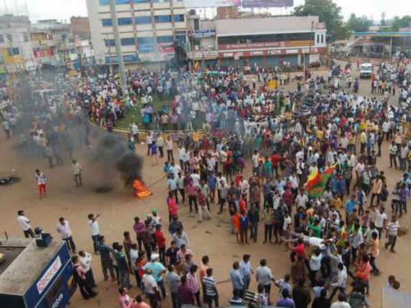 ಜನರ ಕೂಗನ್ನು ಸರ್ಕಾರಕ್ಕೆ ತಲುಪಿಸಬೇಕು