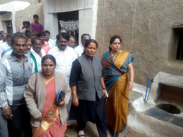 'ತಹಶೀಲ್ದಾರ್ ನಮ್ಮ ಕಷ್ಟ ಕೇಳಲಿಲ್ಲ'
