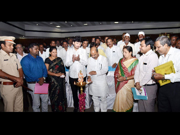 ಅನ್ನಭಾಗ್ಯ ಯೋಜನೆಯಡಿ ತೊಗರಿ ಬೆಳೆ ವಿತರಣೆ