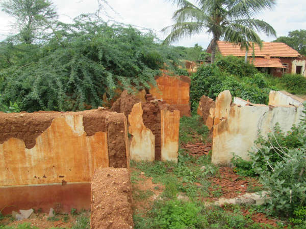 ಇಲ್ಲೇ ಇರುತ್ತೇನೆ ಎಂದವರದು ನರಕ ಜೀವನ