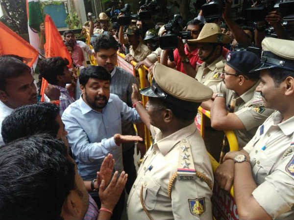 ಎಬಿವಿಪಿಯಿಂದ ಸರಣಿ ಪ್ರತಿಭಟನೆ