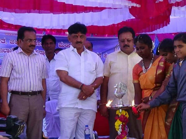 ಮುಂದಿನ ಬೆಳವಣಿಗೆ ಕಾದು ನೋಡೋಣ
