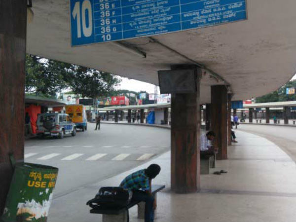 ಬಸ್ ಇಲ್ಲದೇ ಪರದಾಟ