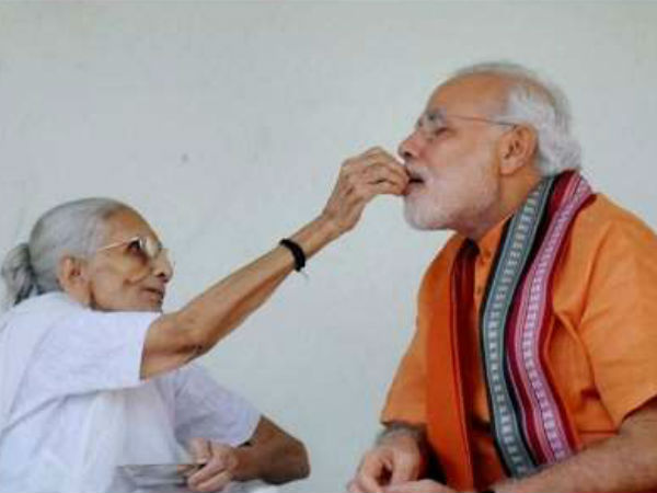 ಲಾಂಛನವನ್ನು ರೂಪಿಸಿ ಗಿನ್ನಿಸ್ ದಾಖಲೆ