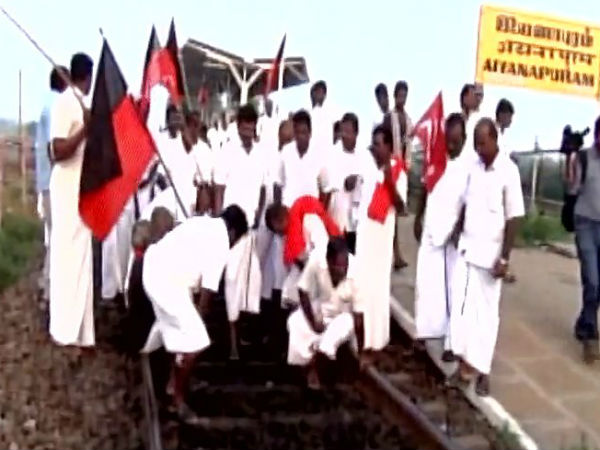 ಕಾಂಚೀಪುರಂನಲ್ಲೂ ಡಿಎಂಕೆಯಿಂದ ಪ್ರತಿಭಟನೆ