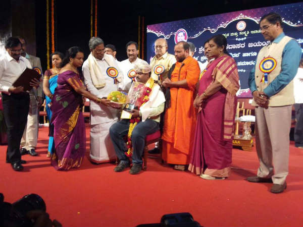 ಎಂ. ಸುರೇಶ್ ಗೆ 'ಕನಕ ಯುವ ಪುರಸ್ಕಾರ'