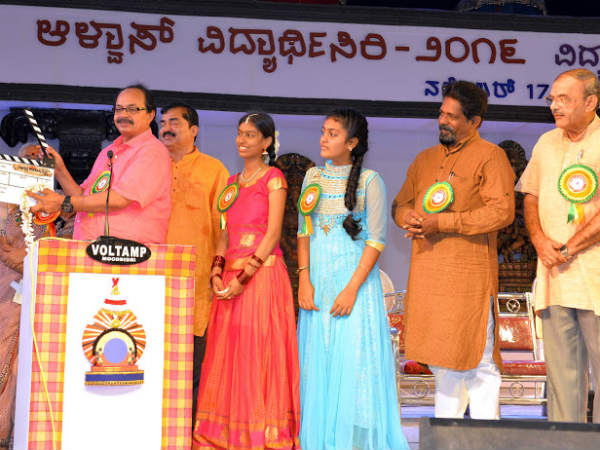 ಸಮಾಜ ನಿರ್ಮಾಣದಲ್ಲಿ ಕುಟುಂಬದ ಪಾತ್ರ ಮುಖ್ಯ
