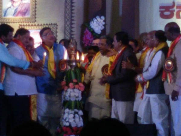ಸಾಹಿತ್ಯ ಸಮ್ಮೇಳನವನ್ನು ಉದ್ಘಾಟಿಸಿದ ಸಿದ್ದರಾಮಯ್ಯ