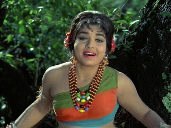 ತೋಳಿಲ್ಲದ ರವಿಕೆ