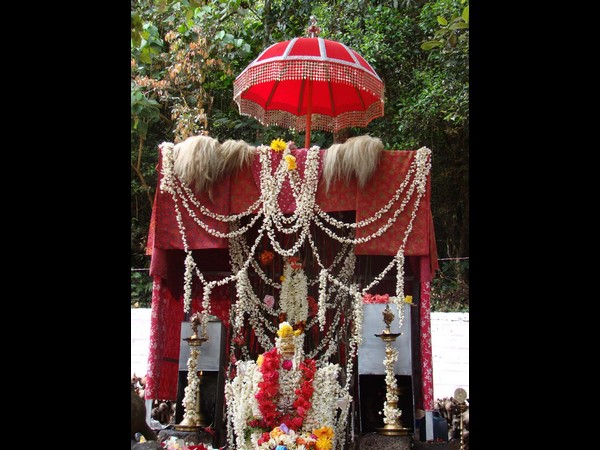 ಹೂ ಗಂಧಗಳ ಲೇಪನ