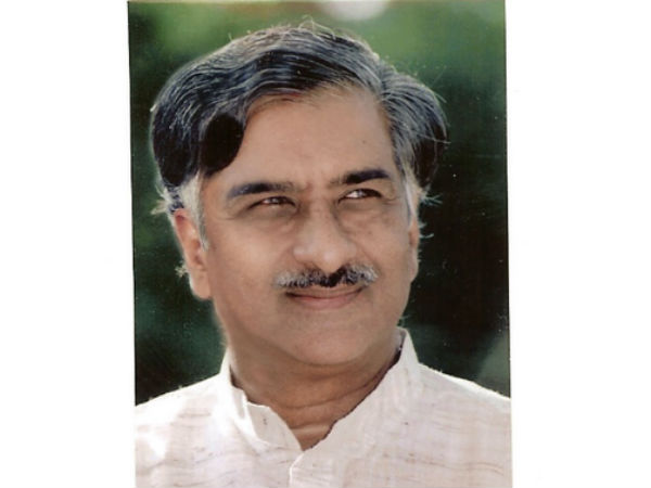 ಒತ್ತಡದ ನಡುವೆಯೂ ಹಸನ್ಮುಖಿ: ಬಸವರಾಜ ಎಸ್. ಹೊರಟ್ಟಿ