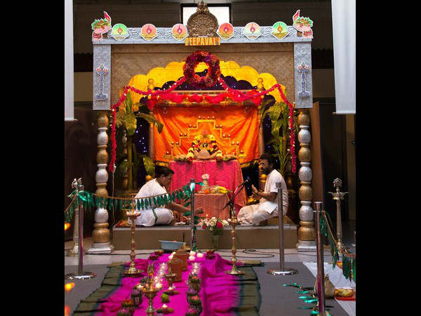 ವೈವಿಧ್ಯಯಮ ವಾಸ್ತುಶಿಲ್ಪ