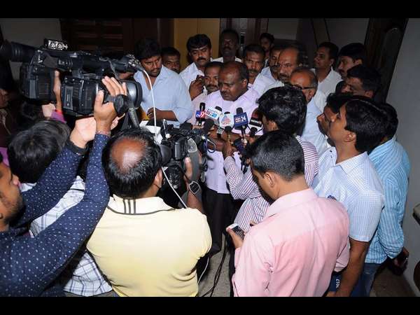 ಸಾಮಾಜಿಕ ಜಾಲತಾಣಗಳ ಲಿಂಕ್ಸ್