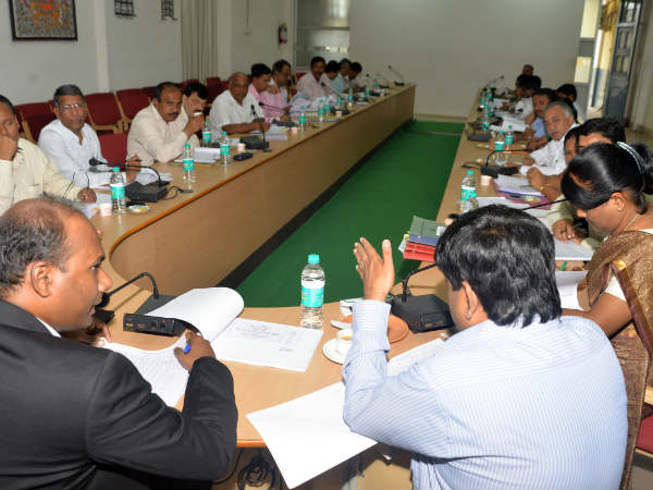 ಫ್ಲೈಯಿಂಗ್ ಸ್ಕ್ವಾಡ್ ತಂಡದ ಕಾರ್ಯ ಏನು?