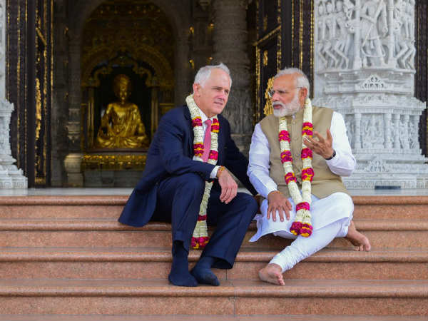 ಅಕ್ಷರಧಾಮಕ್ಕೆ ಗಣ್ಯರ ಭೇಟಿ