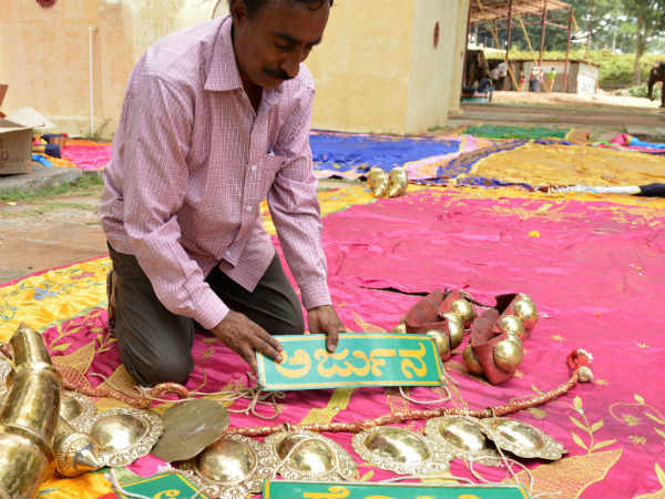 ಮತ್ತಿಗೂಡು ಹಾಗೂ ದುಬಾರೆ ಆನೆ ಕ್ಯಾಂಪ್ ನ ಆನೆಗಳು