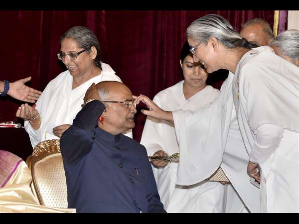 ಬ್ರಹ್ಮಕುಮಾರಿಯರಿಂದ ರಕ್ಷೆ
