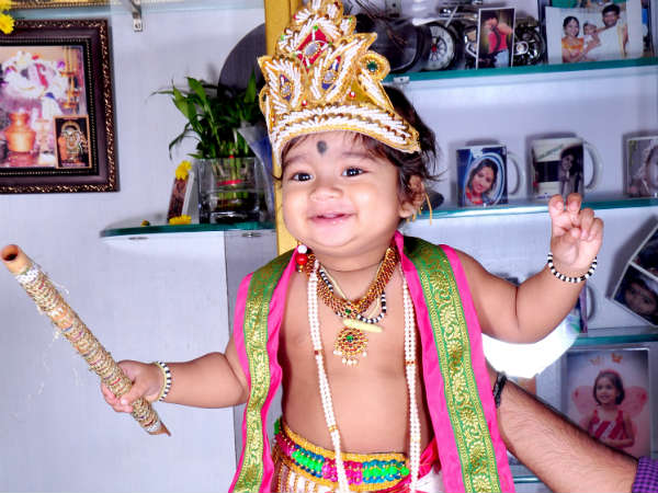 ಕಿಲಾಡಿ ಕಿಟ್ಟು ಕೊಟ್ಟಿರುವ ಪೋಸ್ ನೋಡಿ