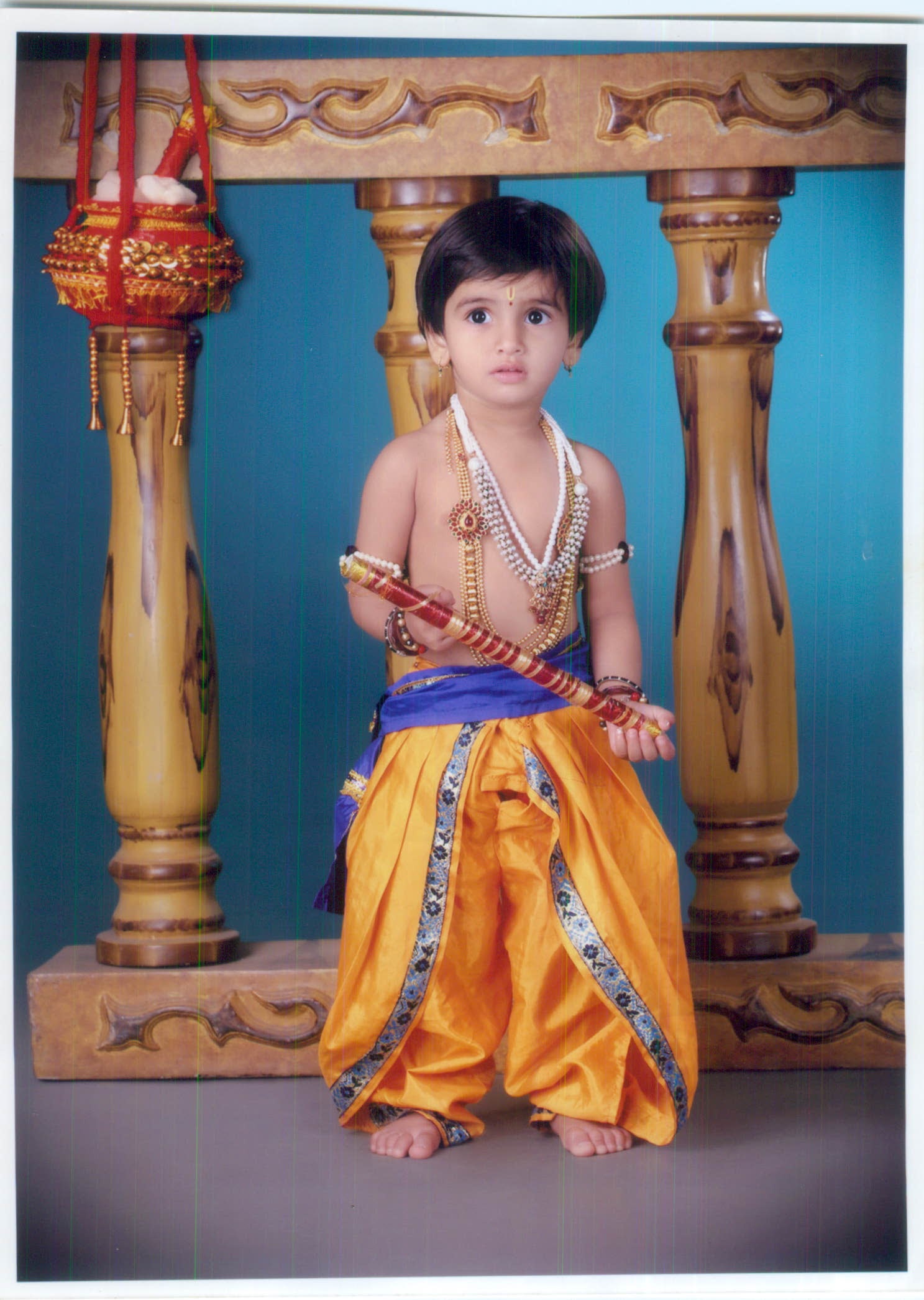 ನವಿಲುಗರಿ ಇಲ್ಲ, ಅಡ್ಜಸ್ಟ್ ಮಾಡ್ಕೊಳಿ...
