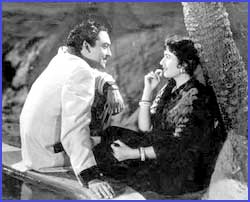 Ashok Kumar with Meenakumari