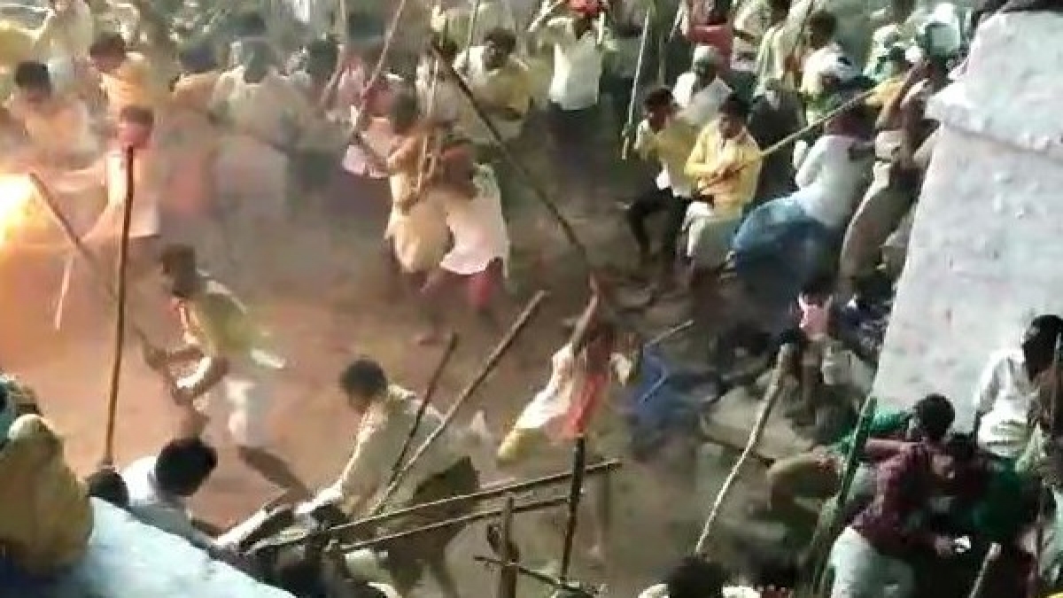 ಬಡಿಗೆ ಬಡಿದಾಟ ಕೂಡ ಈ ಗ್ರಾಮಗಳಲ್ಲಿ ಸಂಪ್ರದಾಯ!