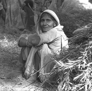 ಅವ್ವ ನೀ ಮತ್ತ್ಯಾವ ಹೆಣ್ಣಲ್ಲಿ ಸಿಗುತ್ತಿ?