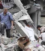 Powerful quake rocks China