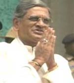 Krishna rules himself out of CM race in Karnataka