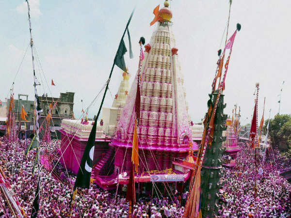 ಚಿತ್ರ ಚುಟುಕು ಸುದ್ದಿ : ಗ್ರಹಣ, ಜಾತ್ರೆ, ಕ್ರಿಕೆಟ್