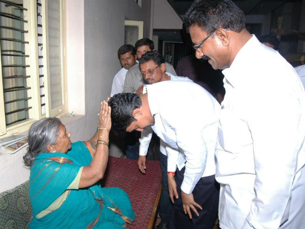 ಚುನಾವಣಾ ಅಖಾಡದಲ್ಲಿ ತಾರಾ ಪ್ರಚಾರ